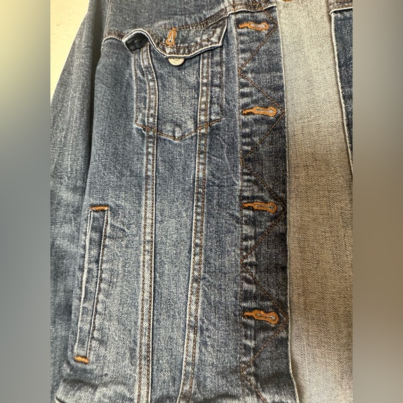Old Navy Medium Jean Denim jacket - Picture 3 of 5